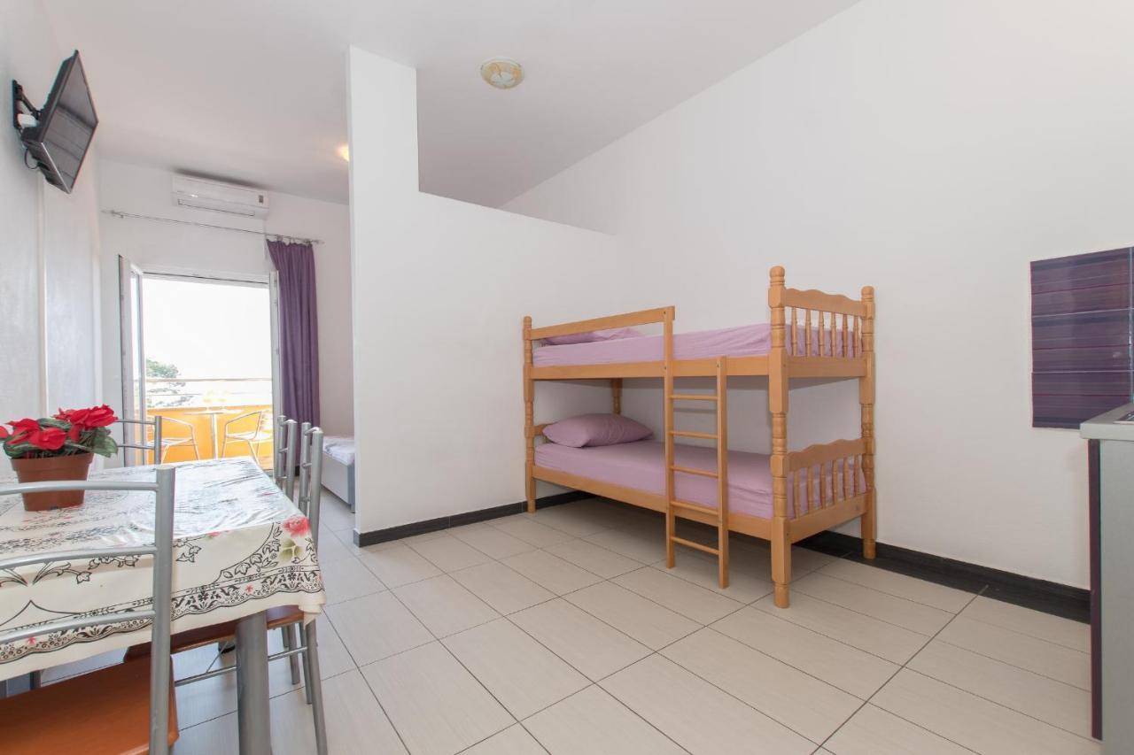 Studio Apartments Zloic In كرفافيكا المظهر الخارجي الصورة