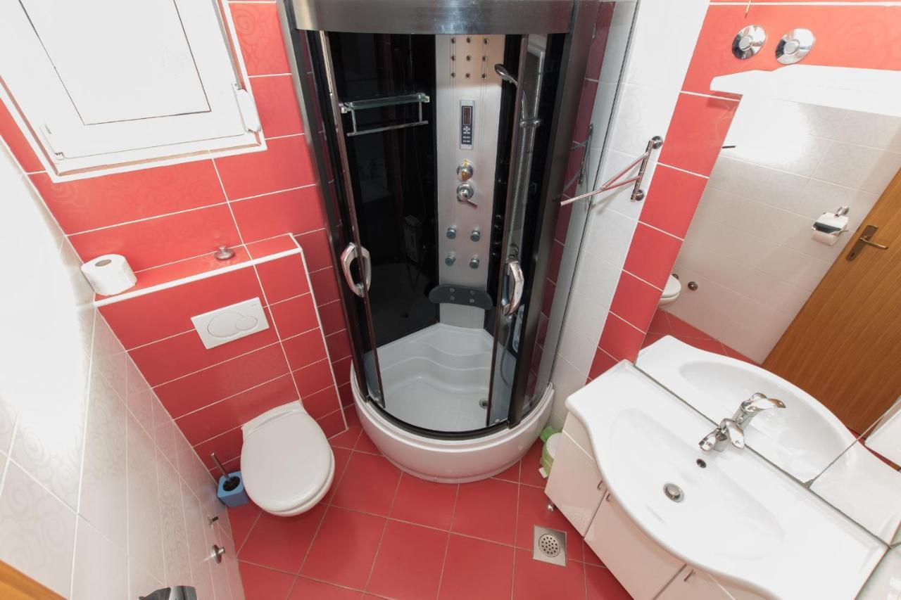 Studio Apartments Zloic In كرفافيكا المظهر الخارجي الصورة