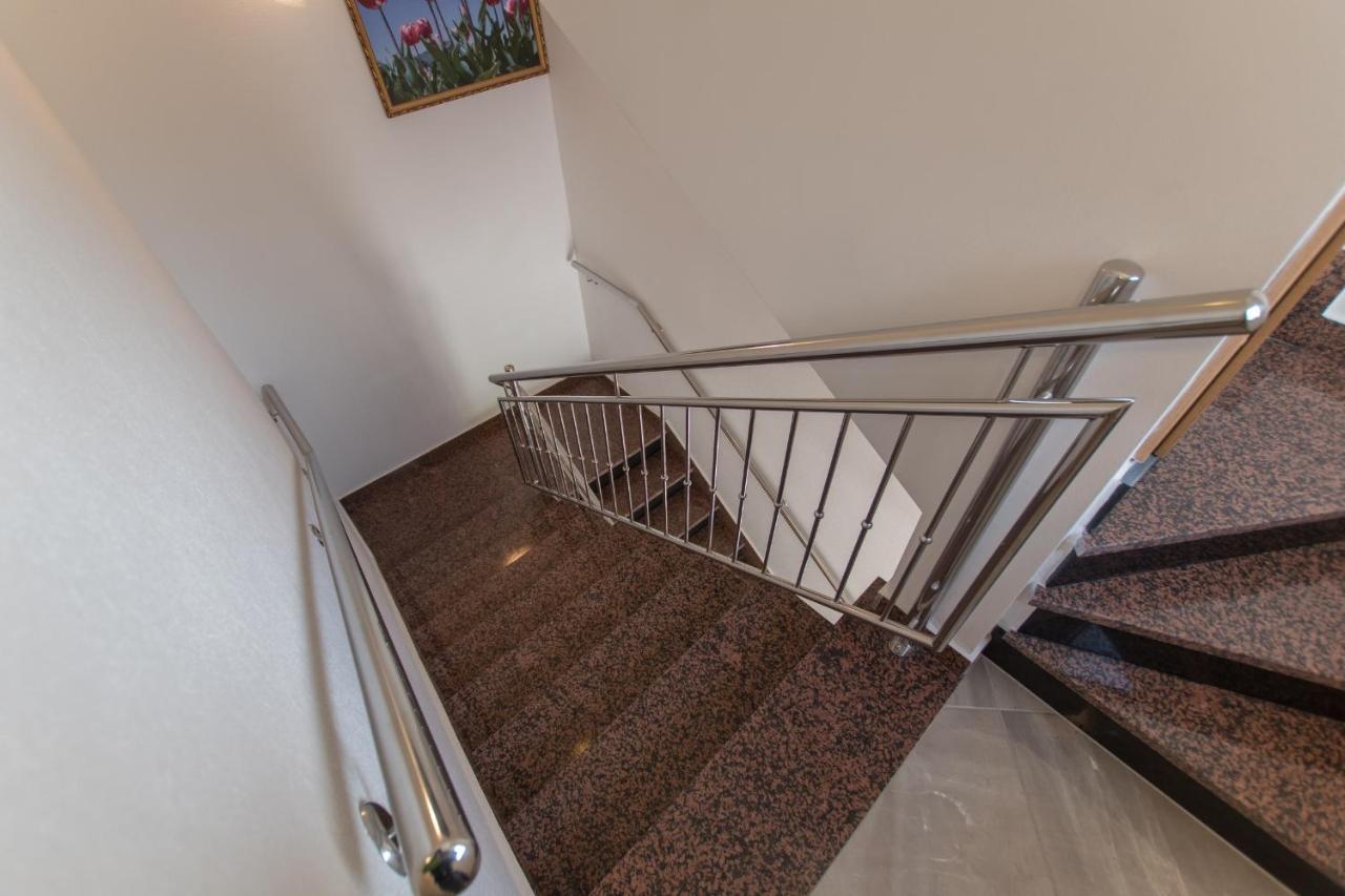 Studio Apartments Zloic In كرفافيكا المظهر الخارجي الصورة