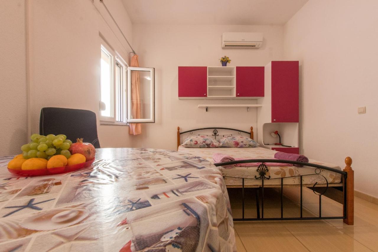 Studio Apartments Zloic In كرفافيكا المظهر الخارجي الصورة