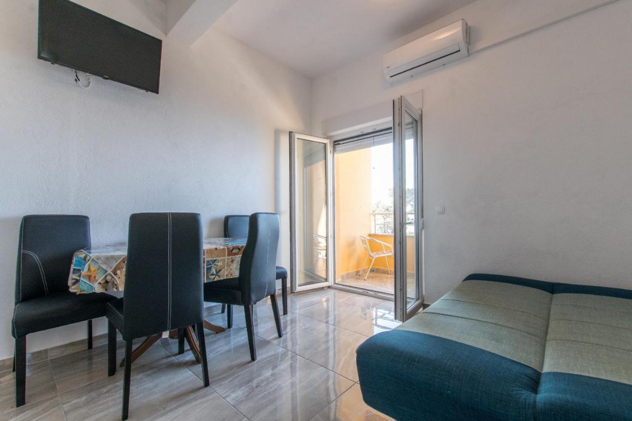 Studio Apartments Zloic In كرفافيكا المظهر الخارجي الصورة